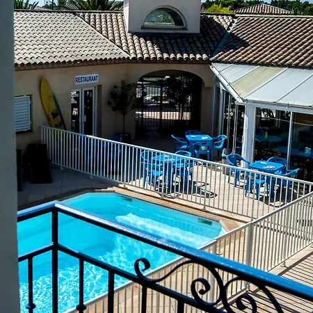 Le Leukos Hotel apartamentowy 2*