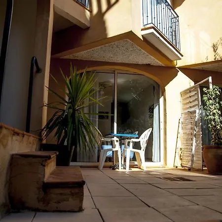 Le Leukos Лёкат