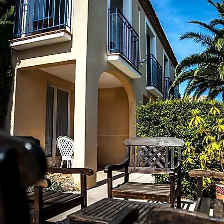Apartmanhotel Le Leukos 2*